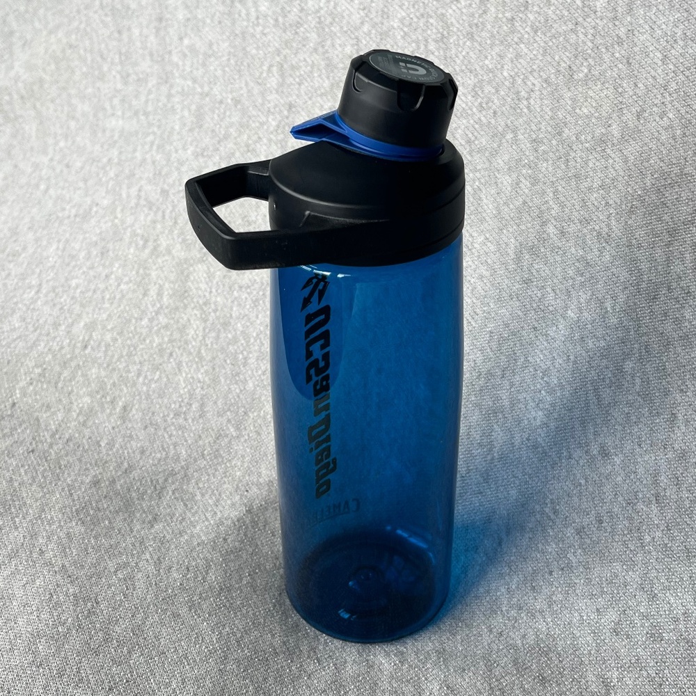 UC San Diego Camelbak 25oz Water Bottle: BRAND NEW - Picture 8 of 10